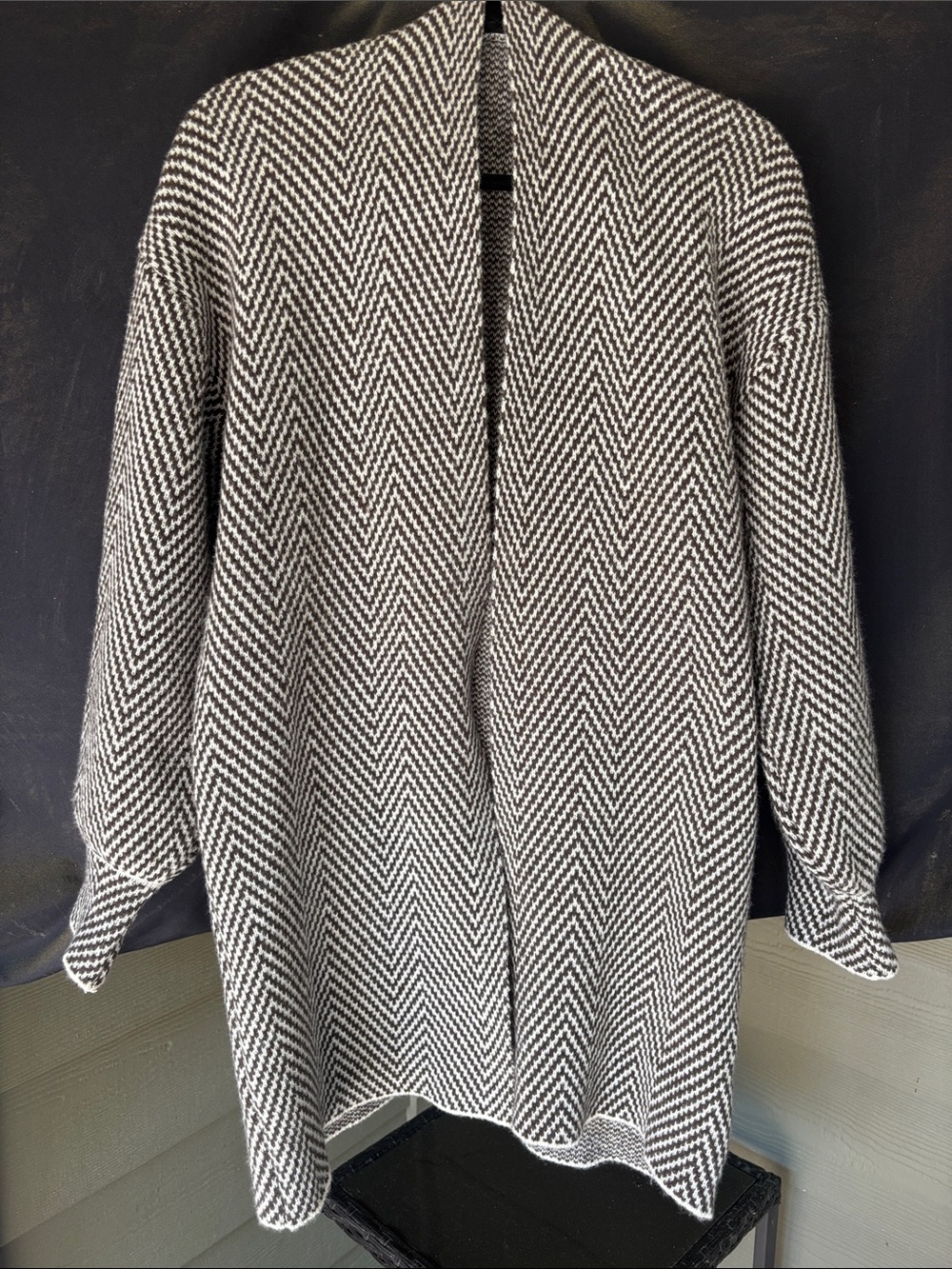 EMERY ROSE Chevron Pattern Bishop Sleeve Duster Cardigan Size XL brown white